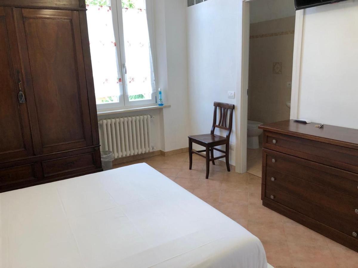 B&B Giulia Парма Екстериор снимка