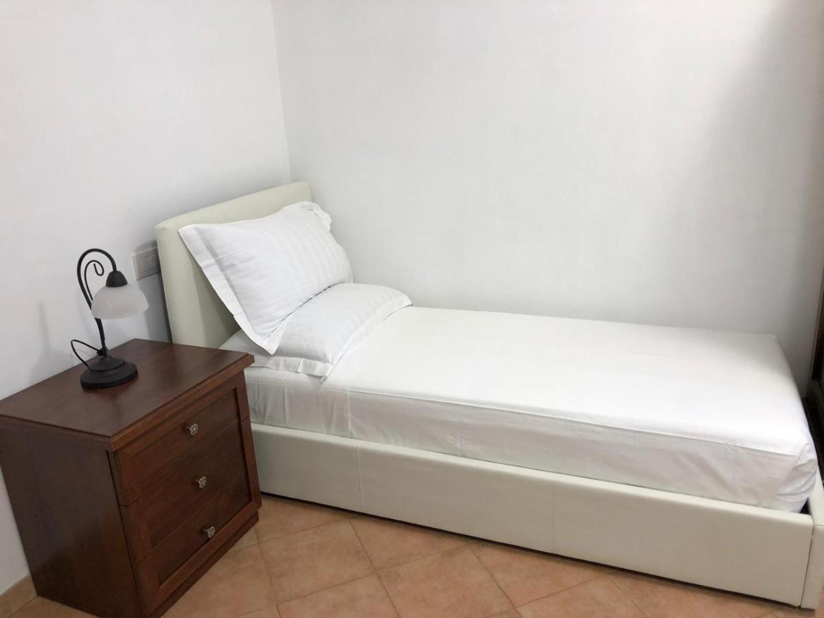 B&B Giulia Парма Екстериор снимка